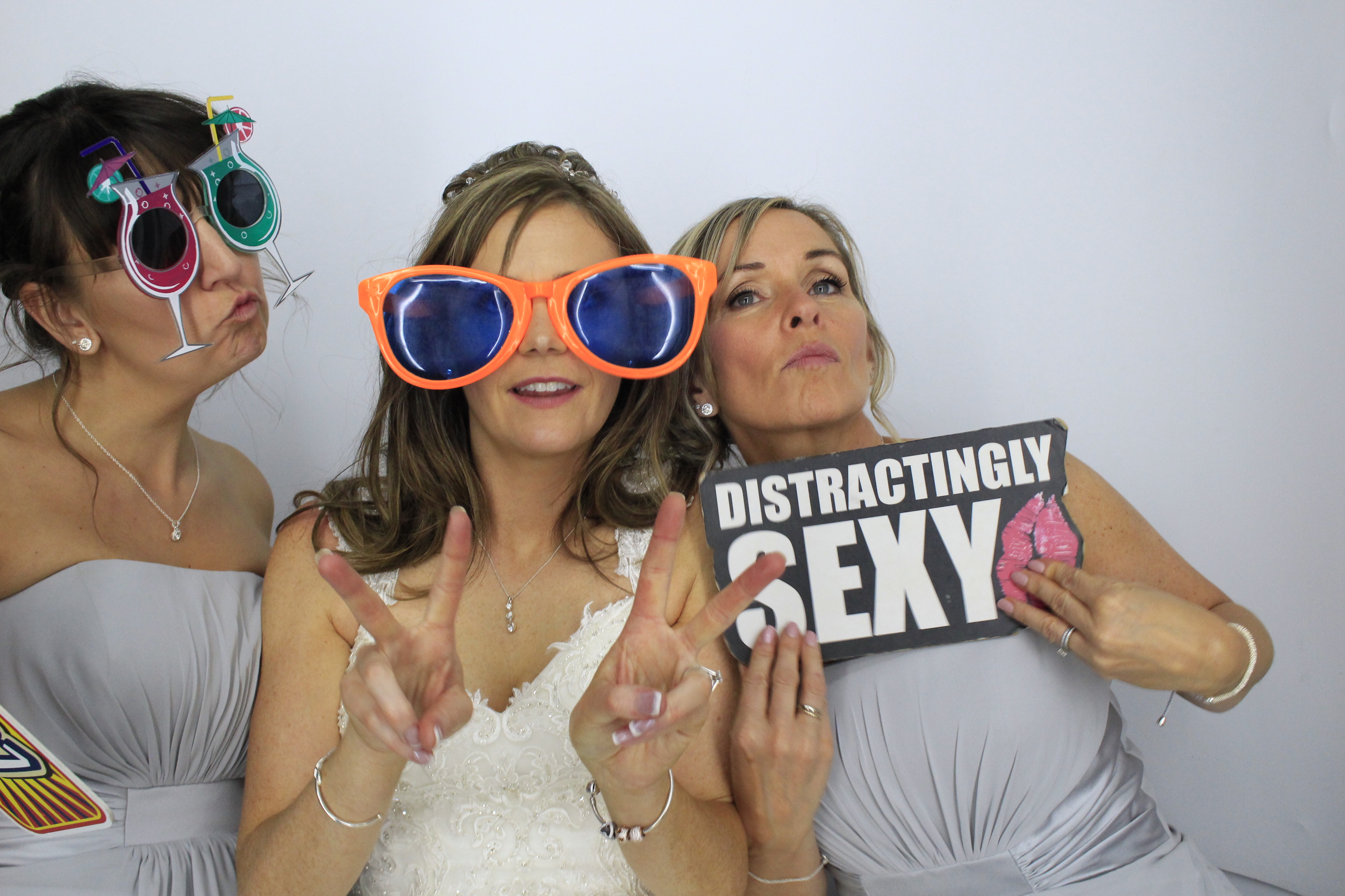 Lucy & Tim's Wedding | View more photos from the event at gallery.myphotoboothexperience.co.uk/u/MyPhotoBoothExperienceLtd/Lucy-Tims-Wedding